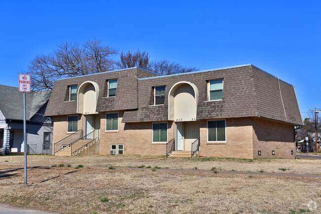 Foto del edificio - 201 W Duffy St