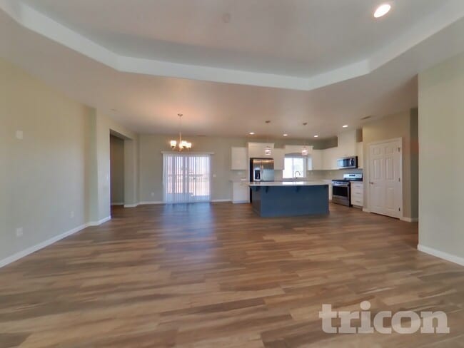 Foto del edificio - 16014 Tokay St