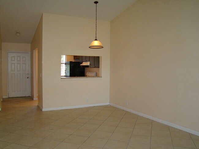 Building Photo - !!!= ACT FAST ==THE PRICE WILL NOT LAST =!!! Same Day Approvals - Quick Move