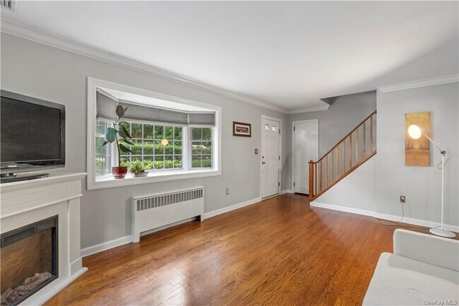 Building Photo - 17 Kisco Park Dr