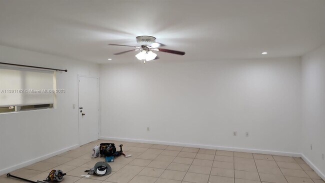 Foto del edificio - 11930 NE 19th Dr