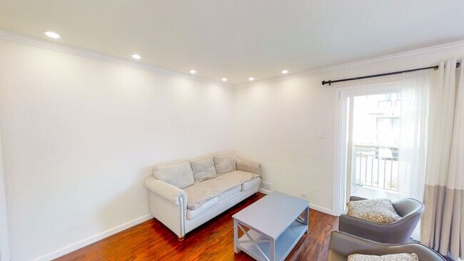 Foto del edificio - 4204 Admiralty Ln