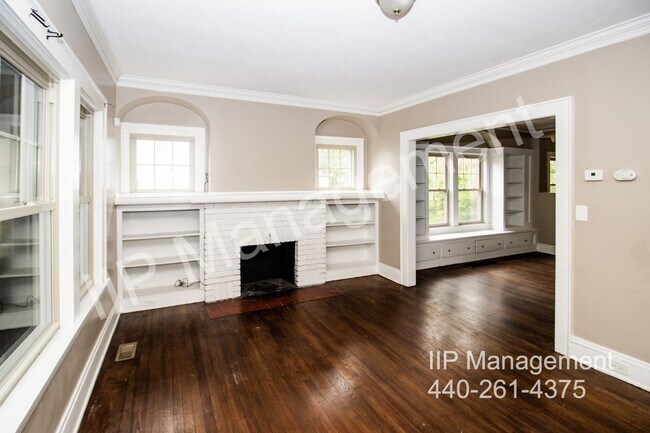 Foto del edificio - 18506 Chagrin Blvd