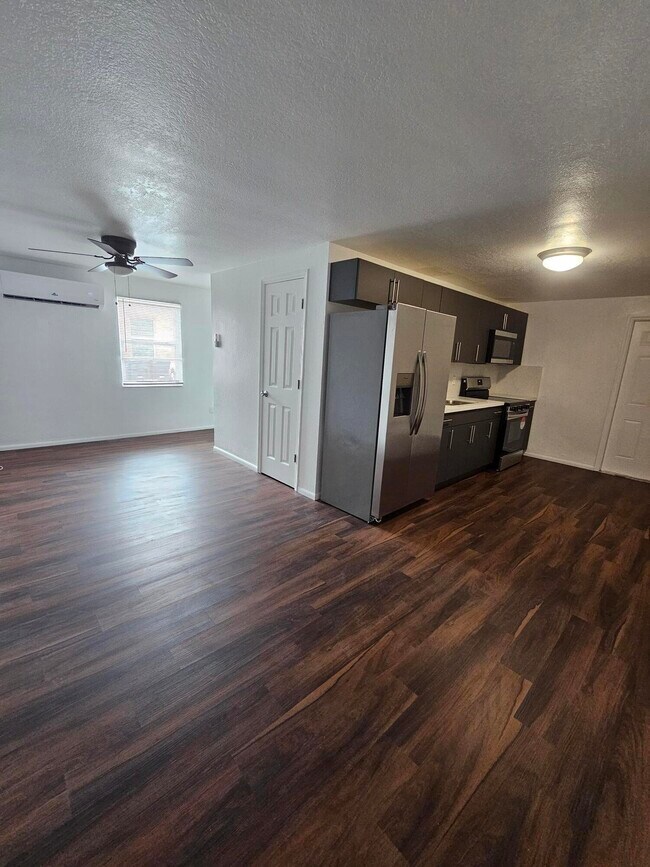 Foto del edificio - 148 W 14th St