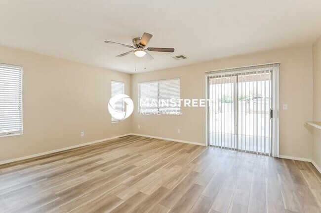 Foto del edificio - 4 Bedroom Pet-Friendly Home in TUCSON, AZ with Main Street Renewal