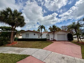 Building Photo - 16665 SW 93rd Ct