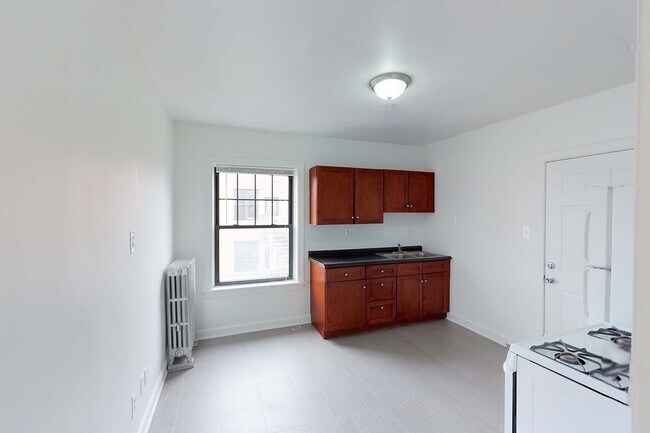 Cocina - 4455 S. Greenwood Avenue
