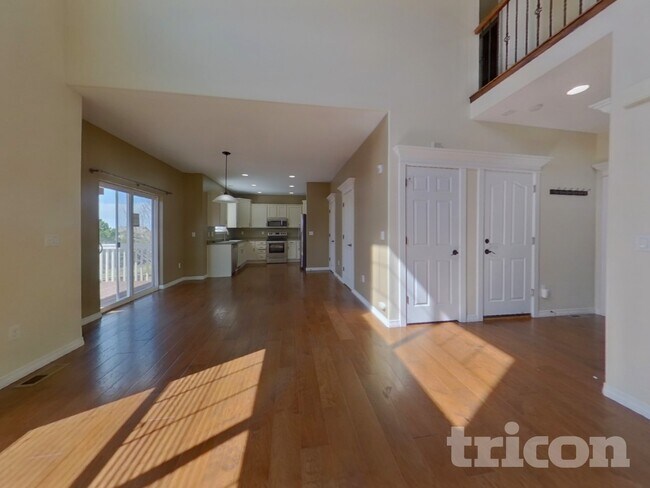 Foto del edificio - 305 Calhoun Cir