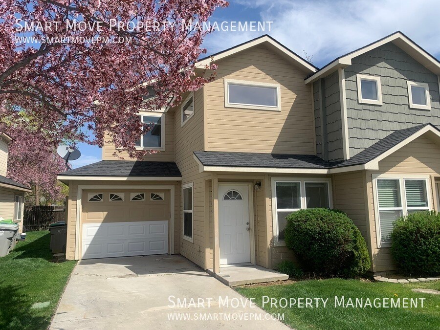 Foto principal - 2 bed on Boise Bench. Brand new flooring a...