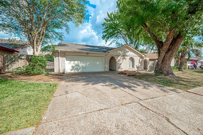 Building Photo - 10607 Silkwood Dr