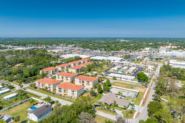 6421 Banyan BLVD New Port Richey, FL - Regency Palms Condominiums