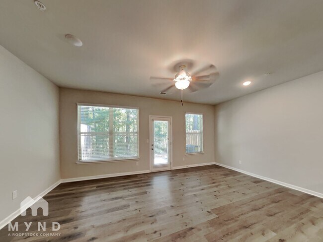 Foto del edificio - 8370 Douglass Trail