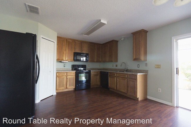 Building Photo - 109 N Aberdeenshire Dr