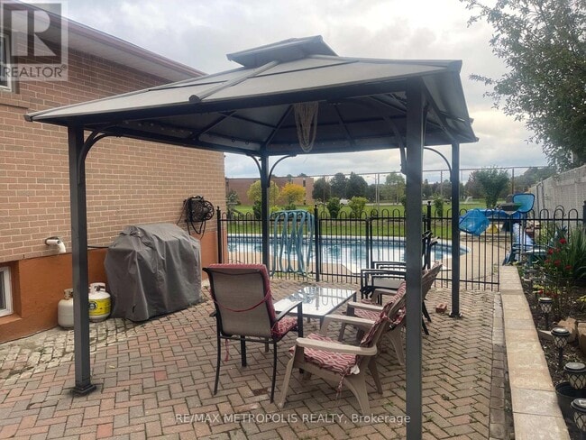 Building Photo - 29 Charles Tupper Dr