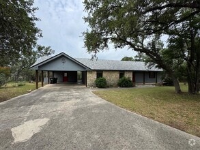 Building Photo - 301 Mesa Dr