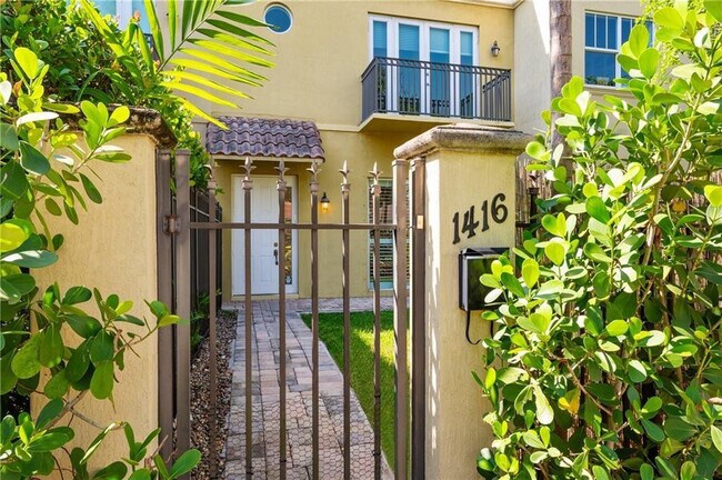 Foto del edificio - 1416 NE 4th Ct