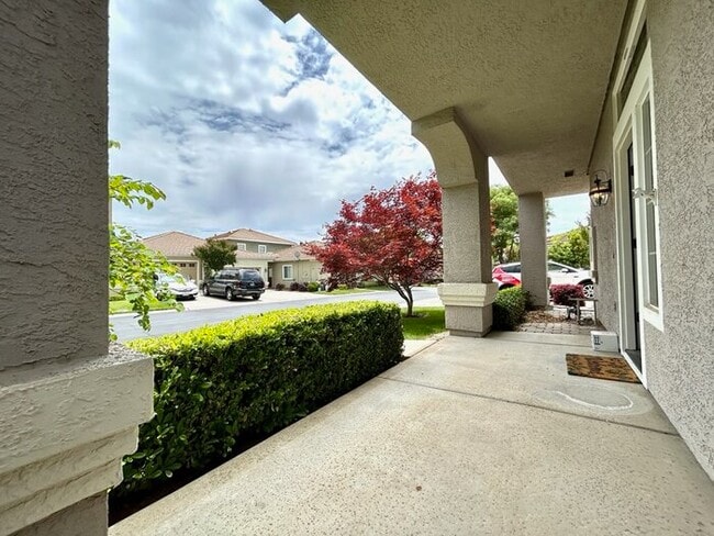 Foto del edificio - Gated Community! Beautiful 3bd/2.5bth in Folsom