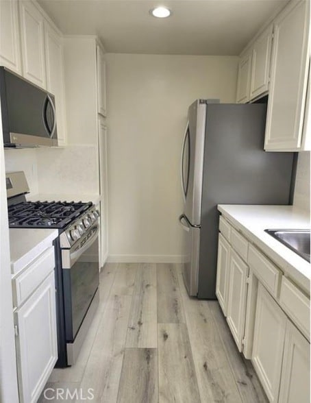 Building Photo - 14631 Dickens St