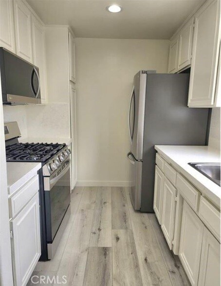 Foto del edificio - 14631 Dickens St