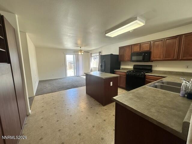 Foto del edificio - 7429 Tallgrass Dr