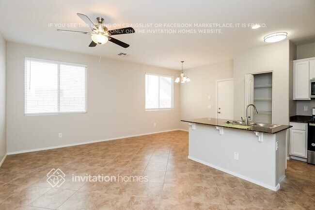 Foto del edificio - 4110 E Tyson St