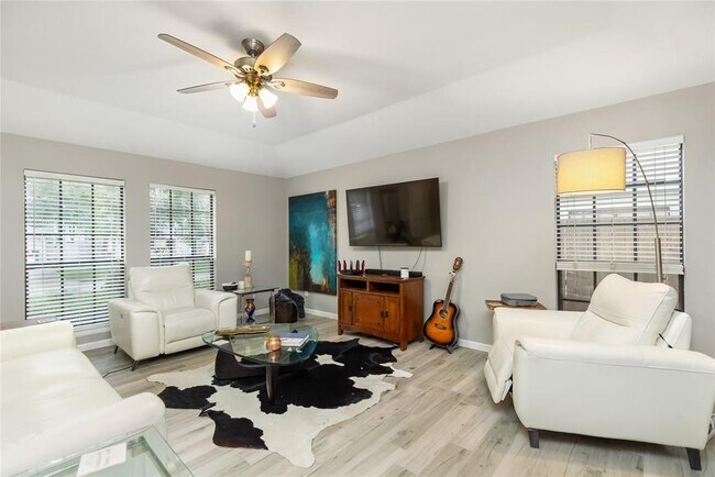 Building Photo - 118 E Mistybreeze Cir