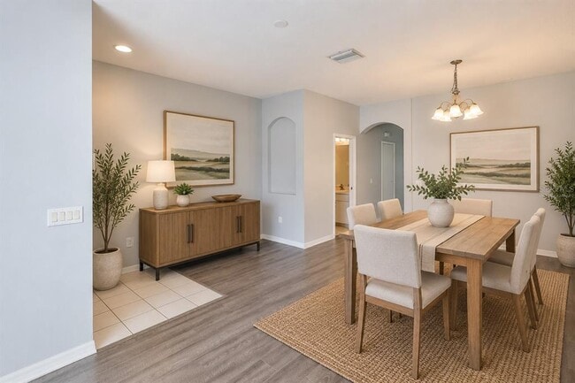 Building Photo - 12950 Kings Crossing Dr