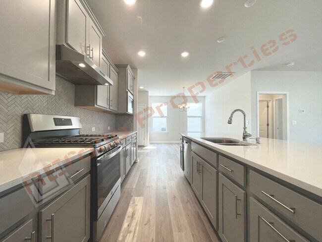 Foto del edificio - Beautiful 4 Bedroom 2.5 Bathroom Home w/ G...