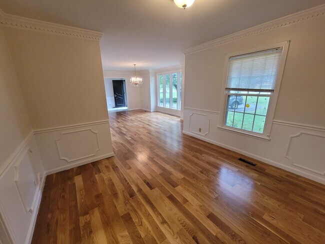Foto del edificio - 5309 Williamsburg Rd
