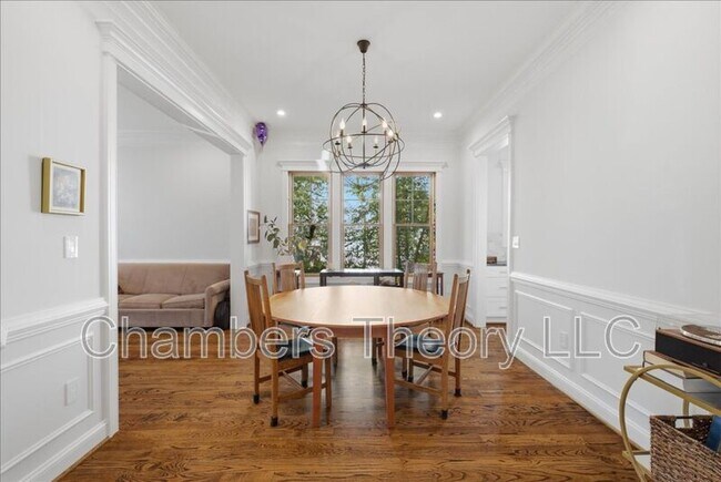 Foto del edificio - 7010 Girard St