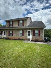 Building Photo - 1515-1517 Cassell Ln