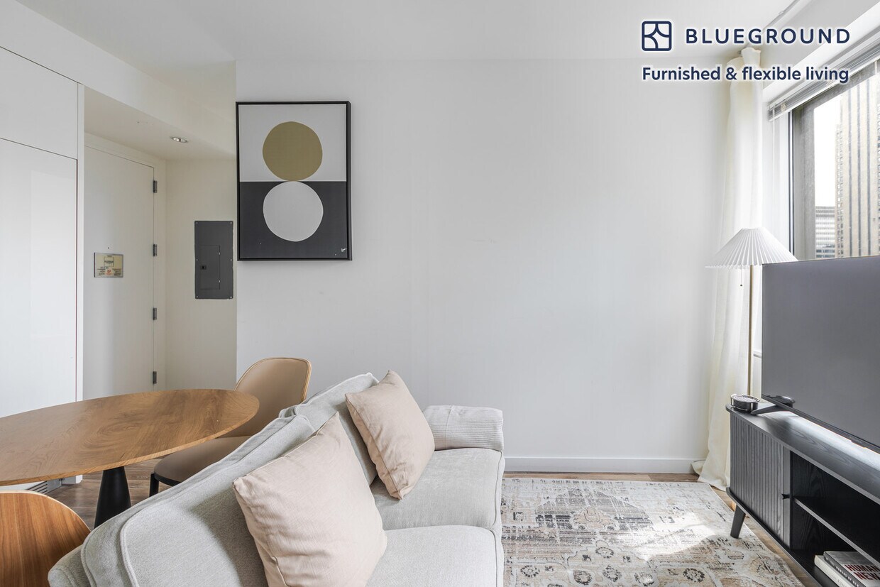Foto principal - 70 W 45th St