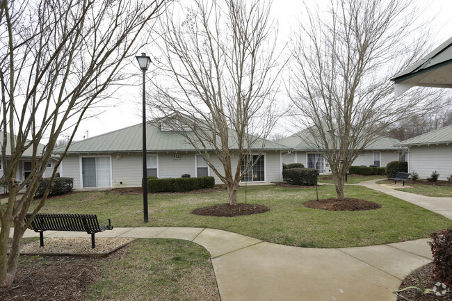 Foto del edificio - American Legion Senior Apartments