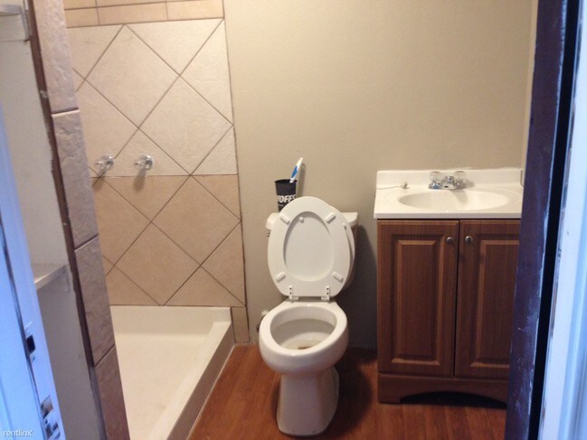 Building Photo - 138 Morrill Ave