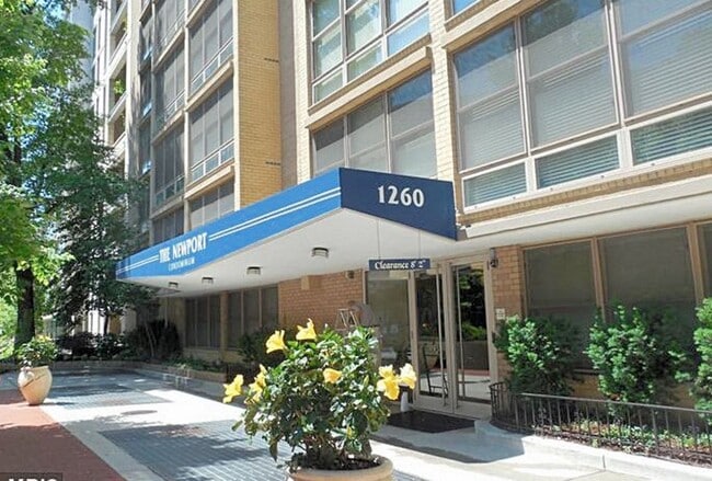 Building Photo - 1260 21st St NW
