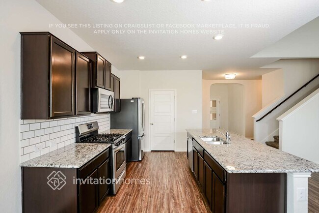 Foto del edificio - 13603 McBride Bend