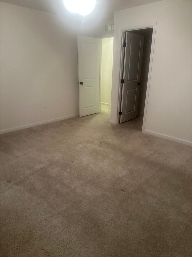 Foto del edificio - 5180 Mudville Ln