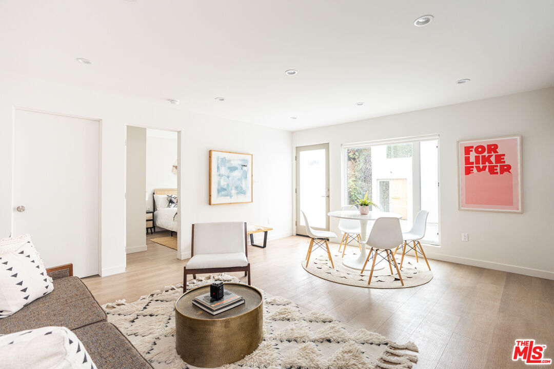 Primary Photo - 1948 Preston Ave