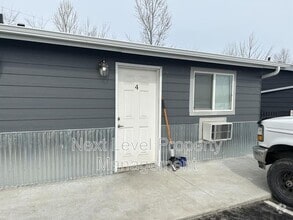 Building Photo - 1730 Montana Hwy 35
