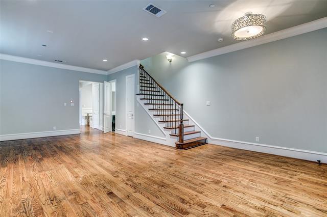 Foto del edificio - 3336 Rosedale Ave