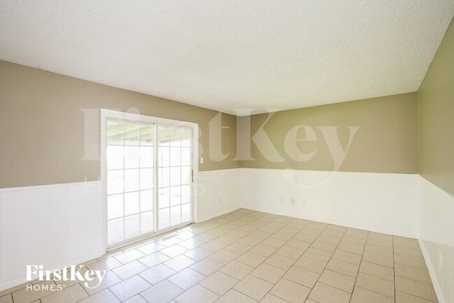 Building Photo - 4044 Steinmetz Dr