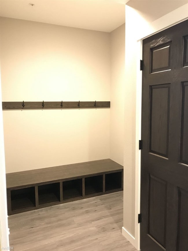 Building Photo - 4 br, 3 bath Townhome - Eagles Edge Phase 2