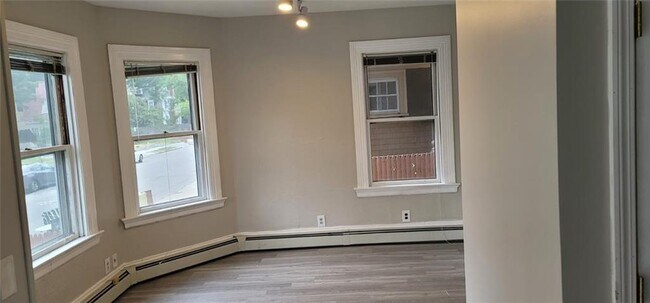 Building Photo - 511 Angell St
