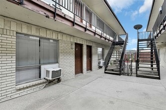 Building Photo - 7211 Atwell Dr