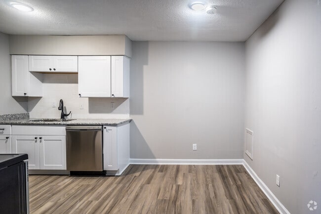 2BR, 1BA - 760SF - Dining Area - The Den Apartments