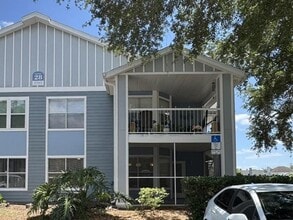 Building Photo - 2565 Grassy Point Dr