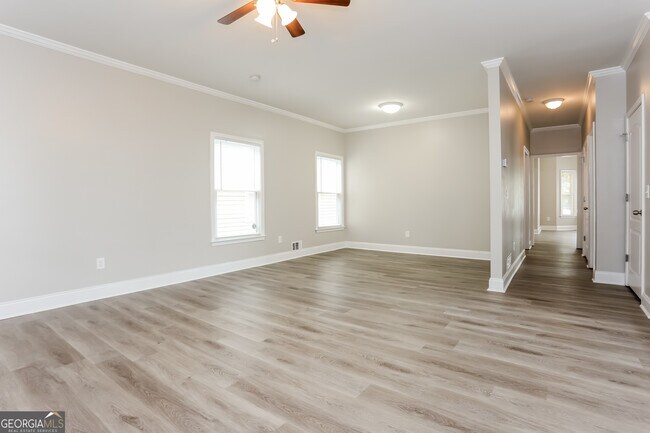 Foto del edificio - 223 Bass St SW