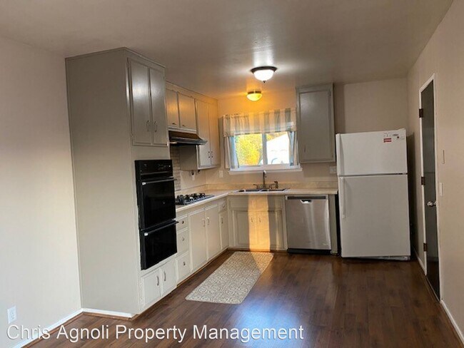 Foto del edificio - 3 br, 2 bath House - 251 Big Sur