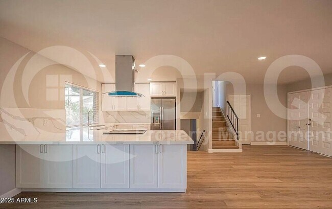 Foto del edificio - 1646 E Hermosa Dr