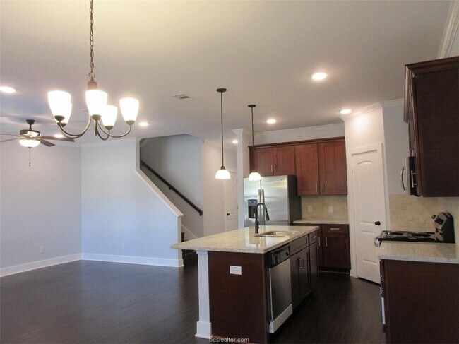 Foto del edificio - 2118 Crescent Pointe Pkwy